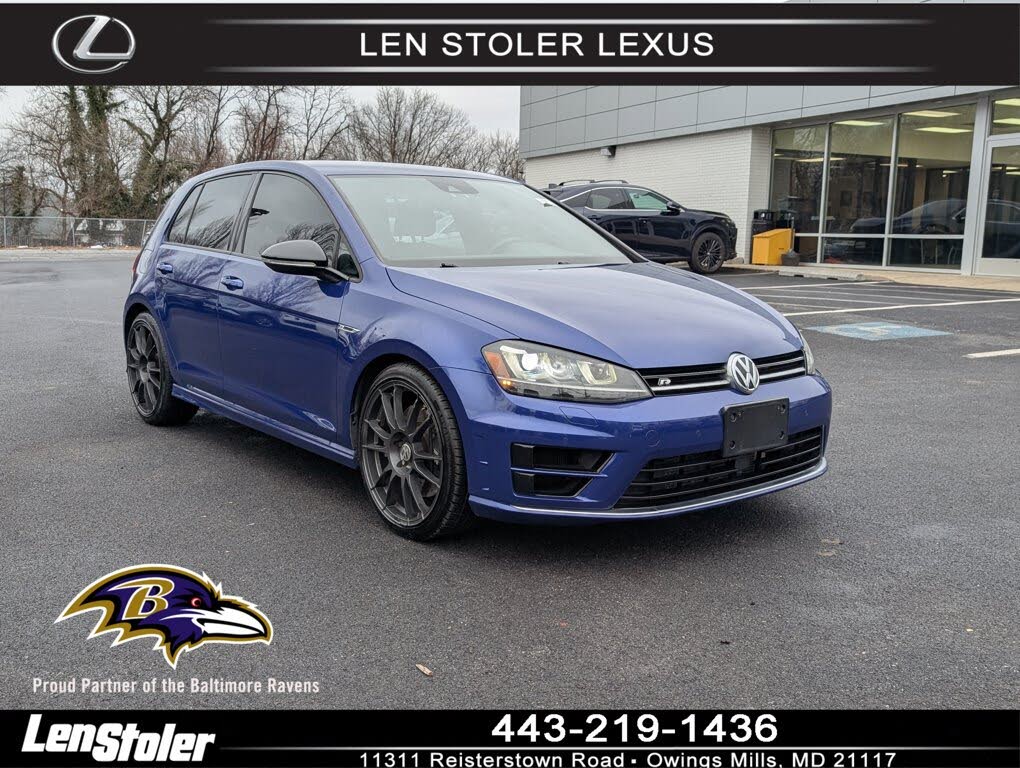2016 Volkswagen Golf R 4-Door with DCC and Navigation