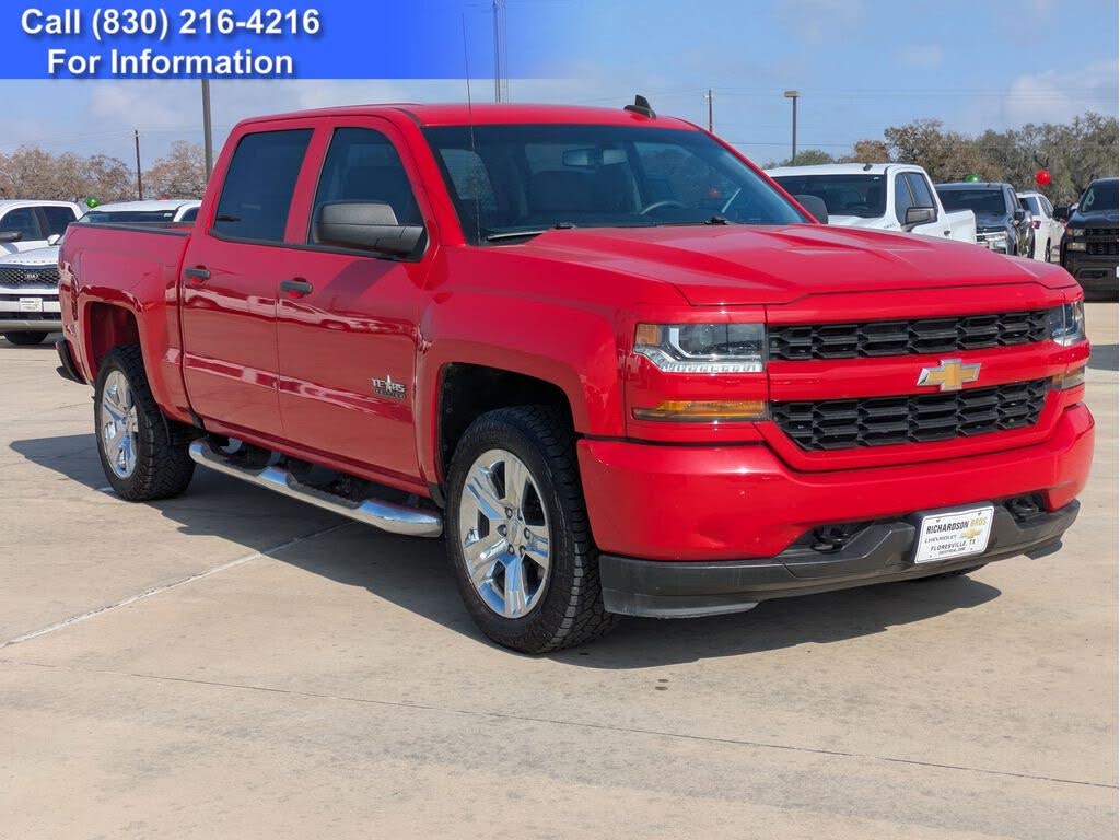 2018 Chevrolet Silverado 1500 Custom Crew Cab RWD