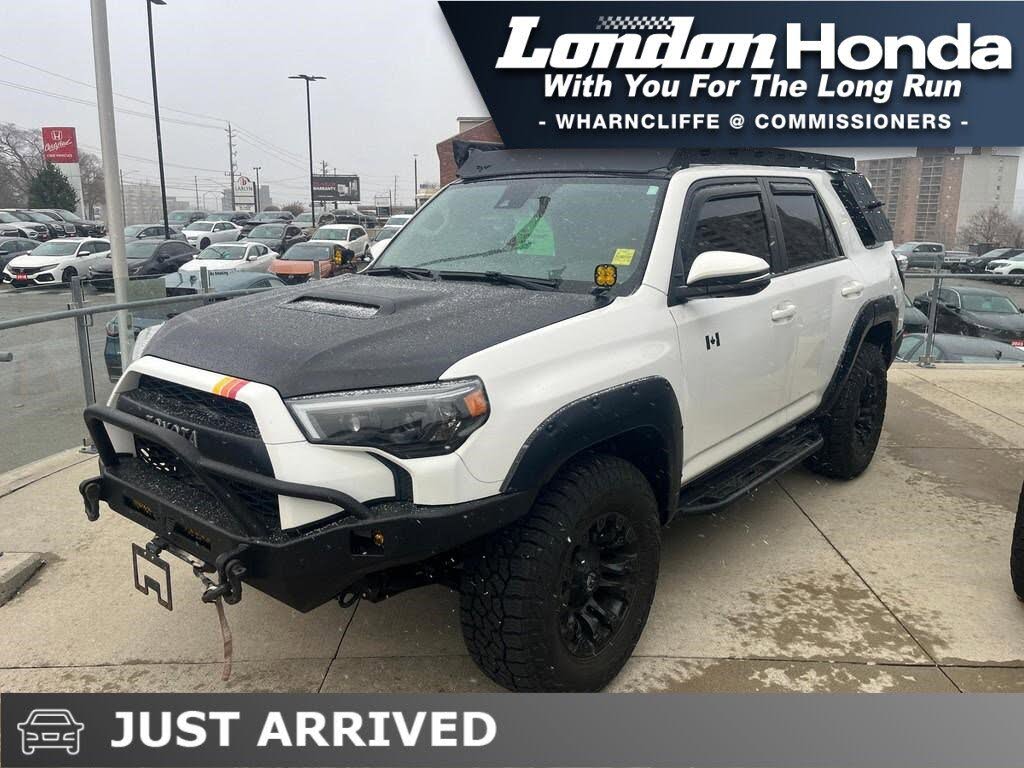 Toyota 4Runner SR5 4WD 2020