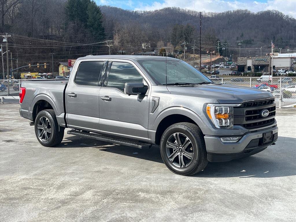 2023 Ford F-150 Lariat SuperCrew 4WD