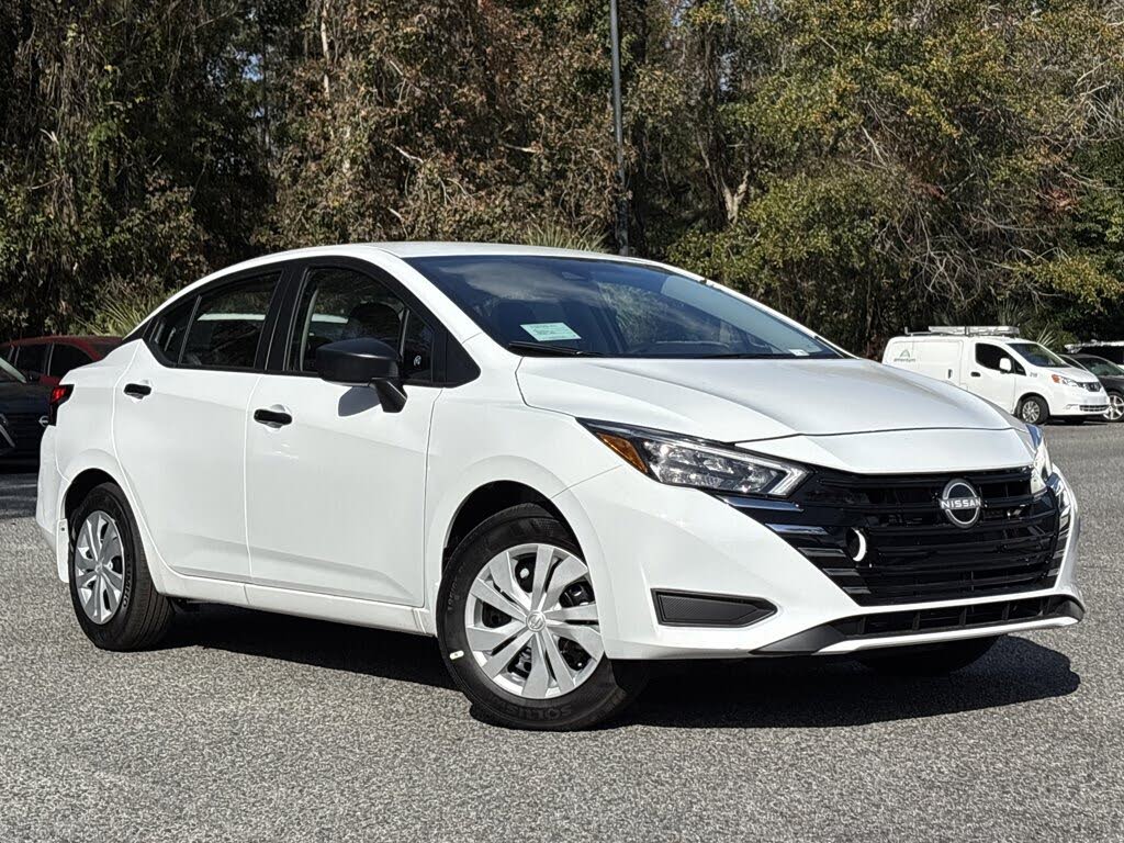 2025 Nissan Versa S FWD