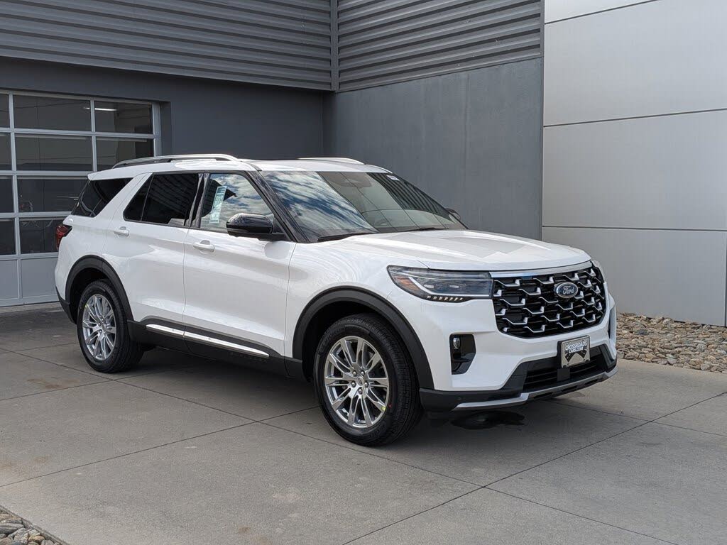 2026 Ford Explorer Platinum AWD