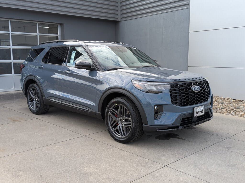 2026 Ford Explorer ST-Line RWD