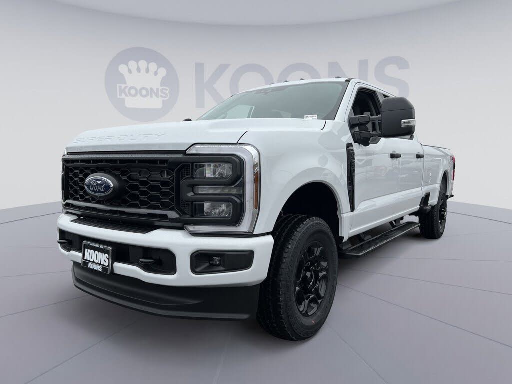 2026 Ford F-250 Super Duty XL Crew Cab 4WD