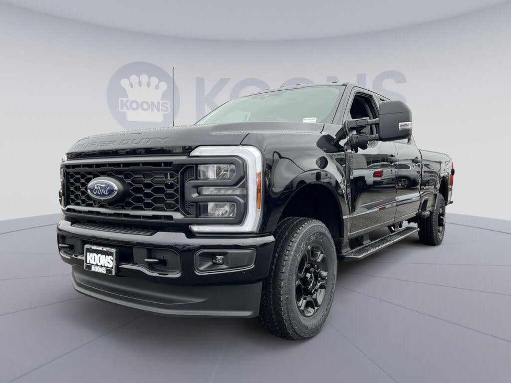 2026 Ford F-250 Super Duty XL Crew Cab 4WD