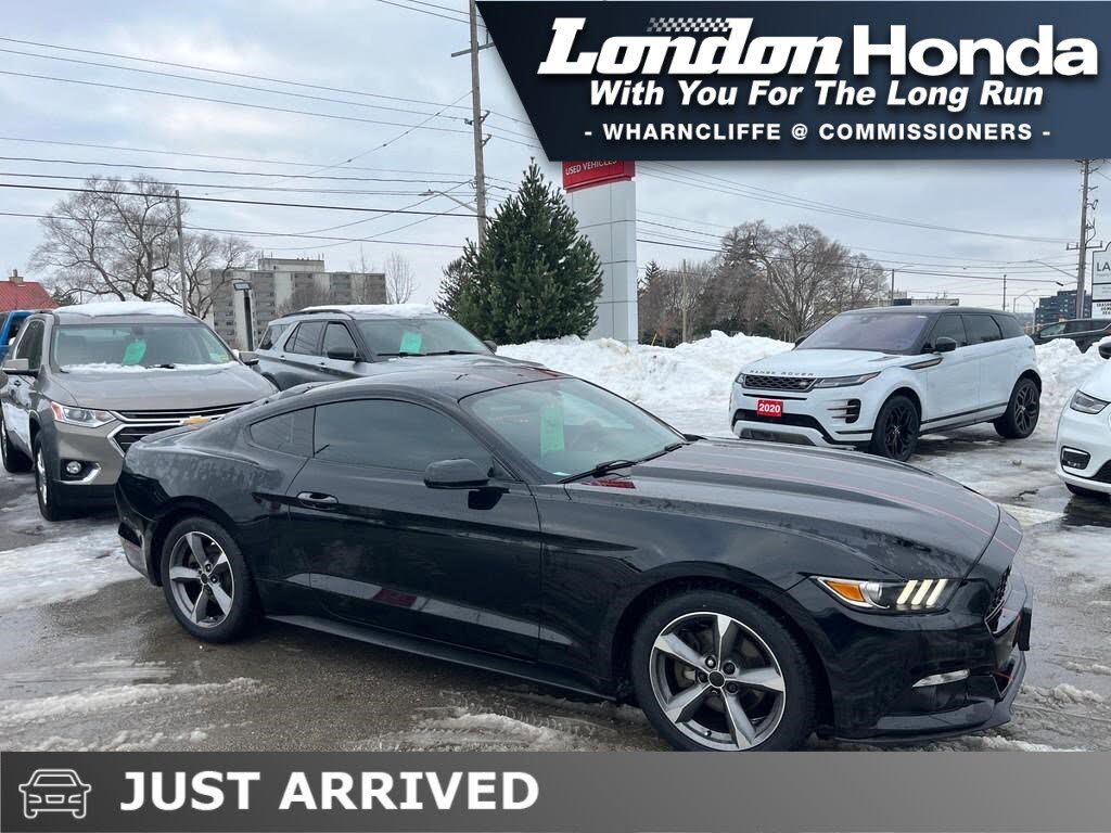 Ford Mustang V6 Coupe RWD 2017