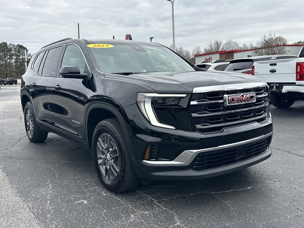 2025 GMC Acadia Elevation FWD