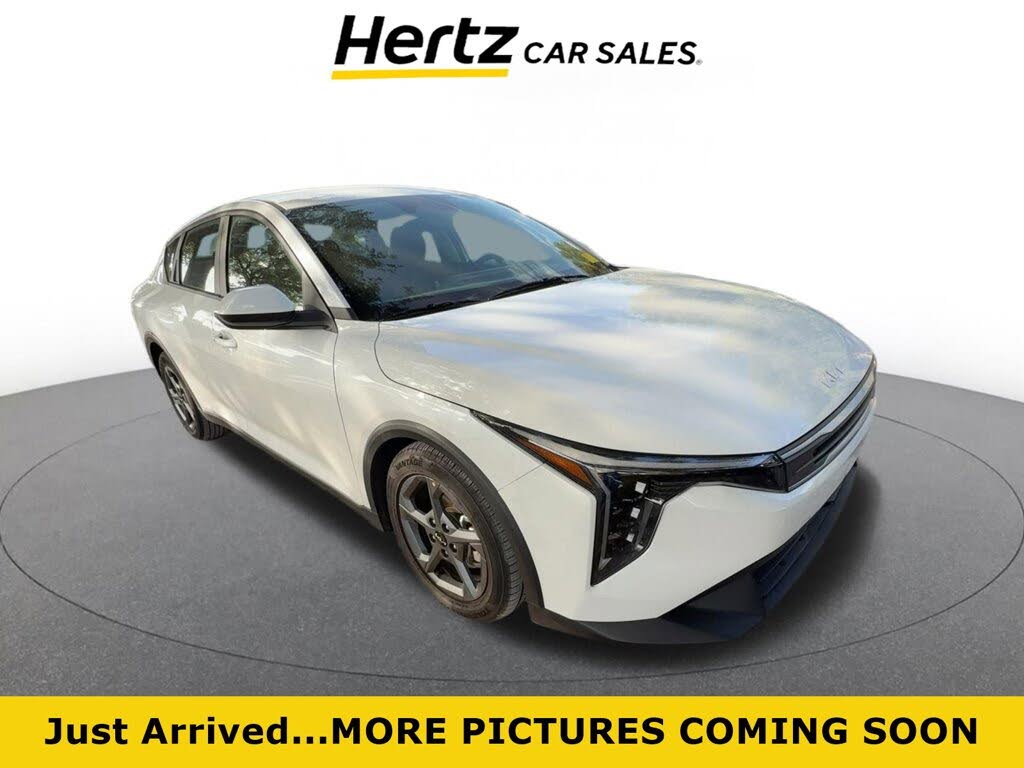 2025 Kia K4 LXS FWD