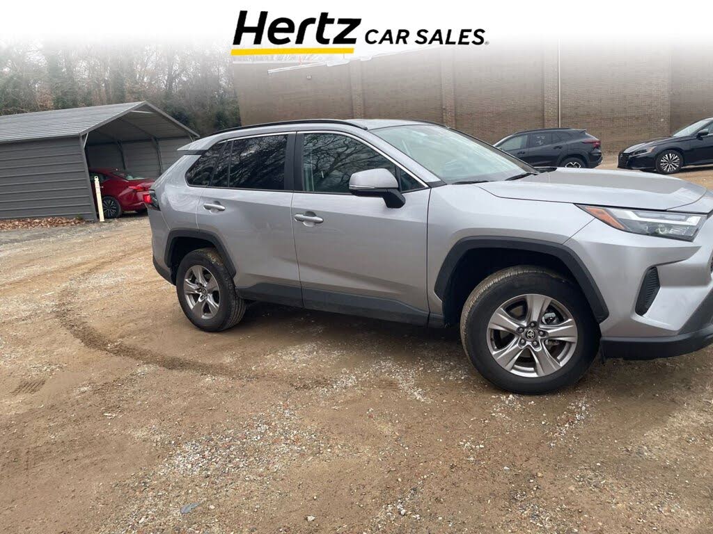 2025 Toyota RAV4 XLE FWD