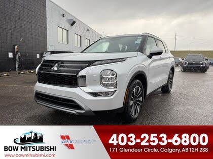 Mitsubishi Outlander LE S-AWC 2025