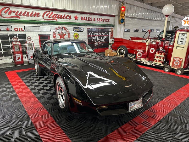 1981 Chevrolet Corvette Coupe RWD
