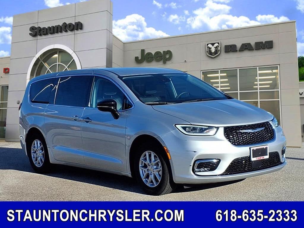 2024 Chrysler Pacifica Touring L FWD
