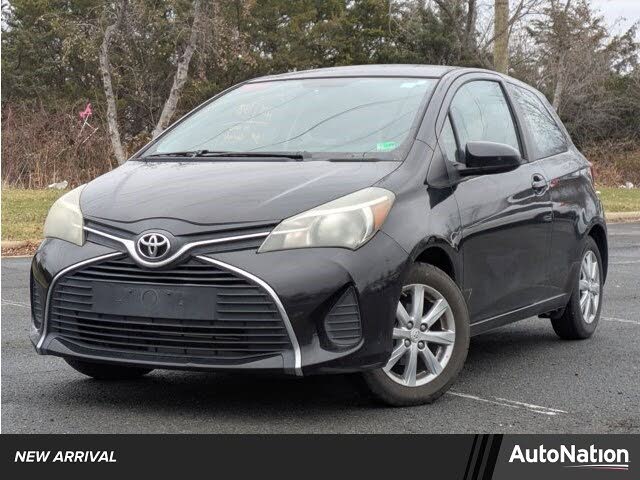 2015 Toyota Yaris LE 2dr Hatchback