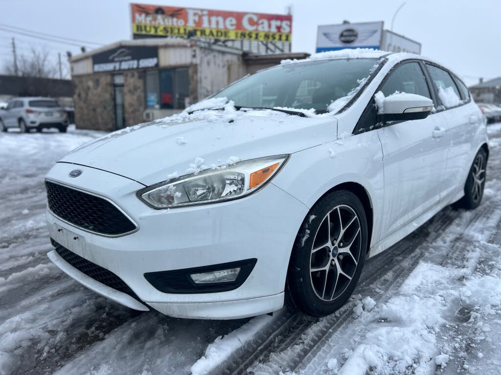 Ford Focus SE Hatchback 2016