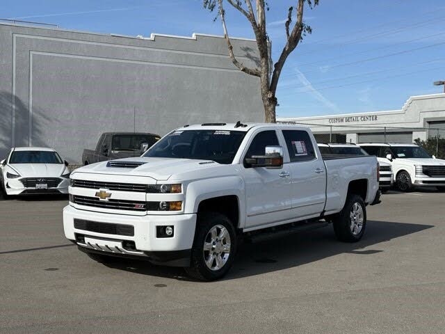 2017 Chevrolet Silverado 2500HD LTZ Crew Cab 4WD