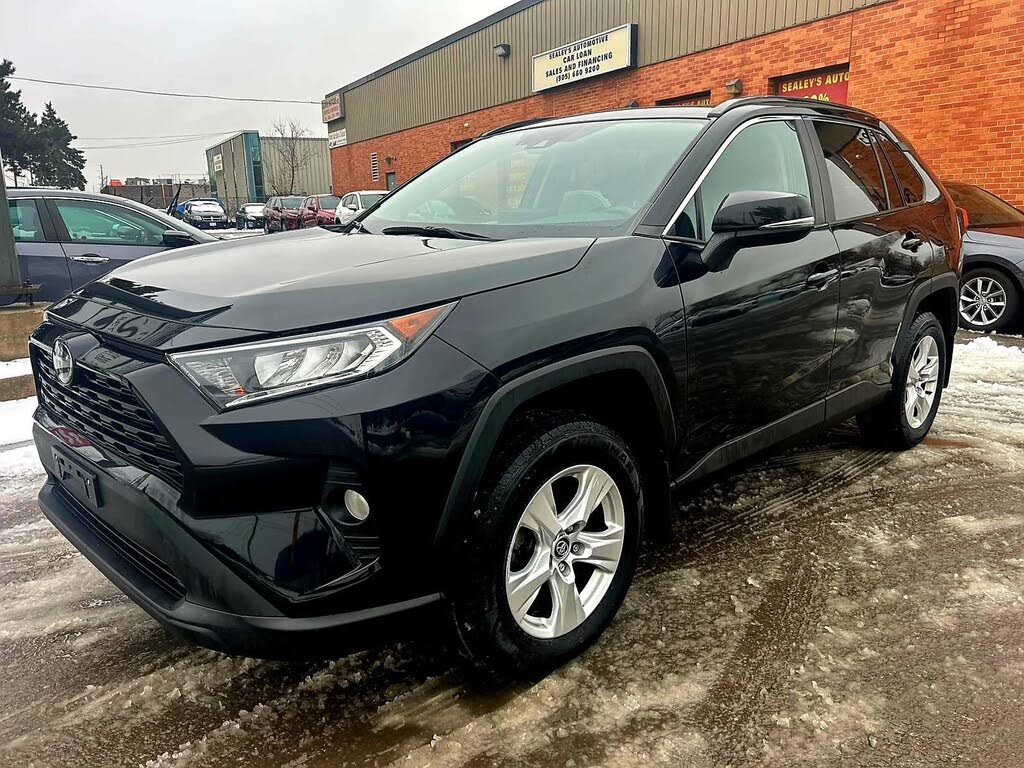 2020 Toyota RAV4 XLE AWD
