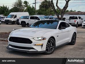 Ford Mustang GT Premium Coupe RWD