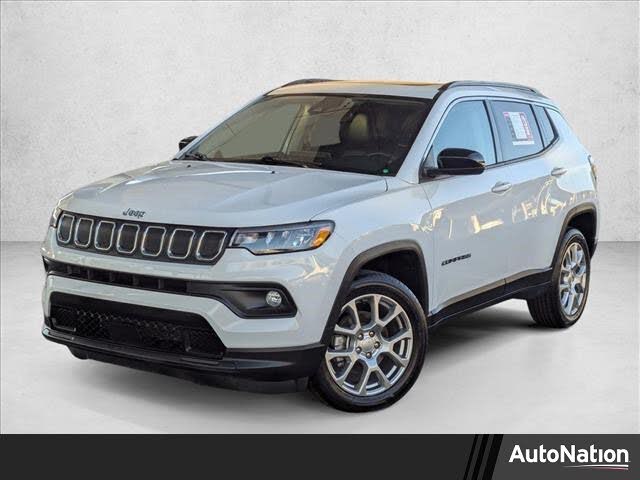 2022 Jeep Compass Latitude Lux 4WD