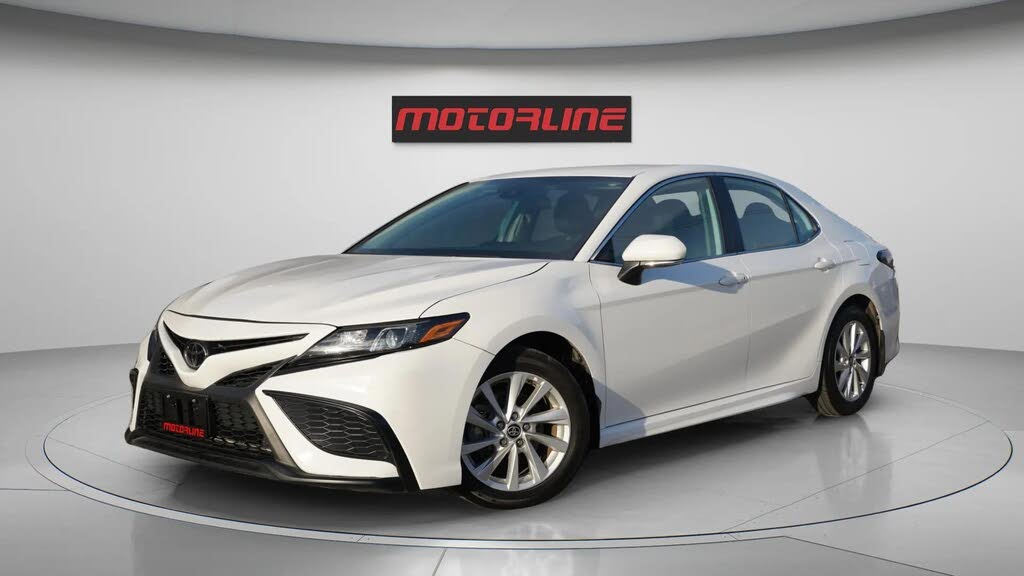 Toyota Camry SE AWD 2024