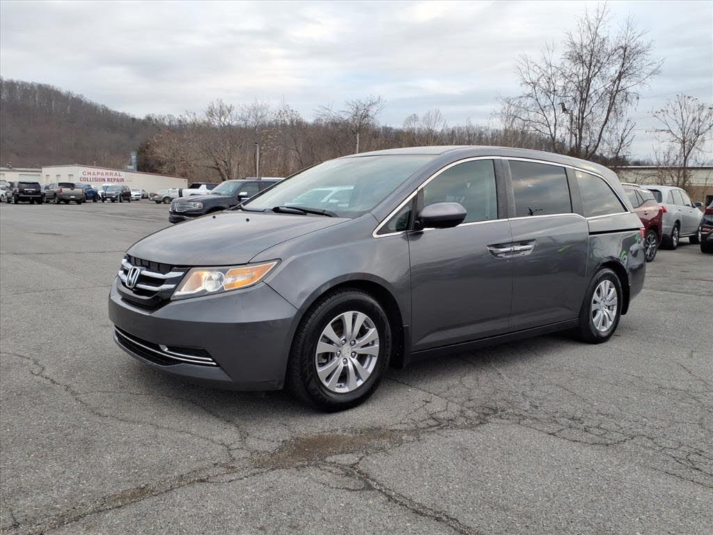 2016 Honda Odyssey SE FWD