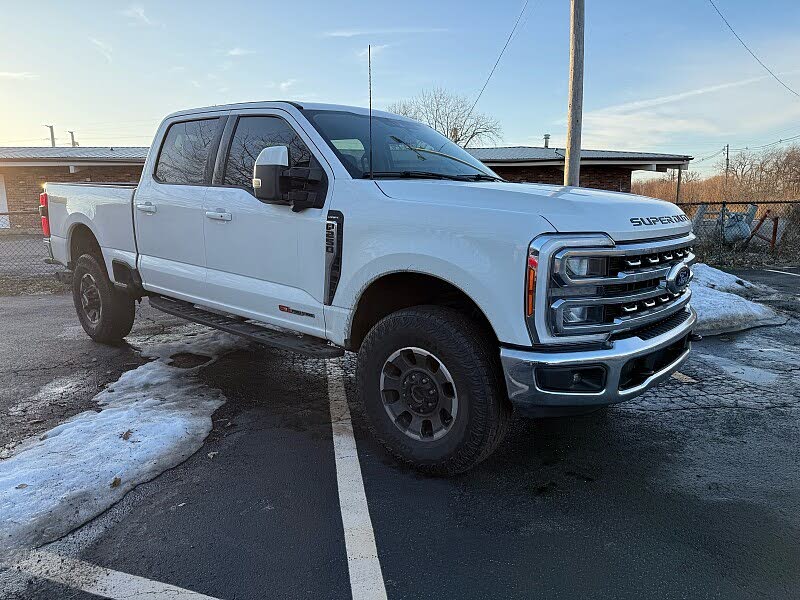 2023 Ford F-250 Super Duty Lariat Crew Cab 4WD