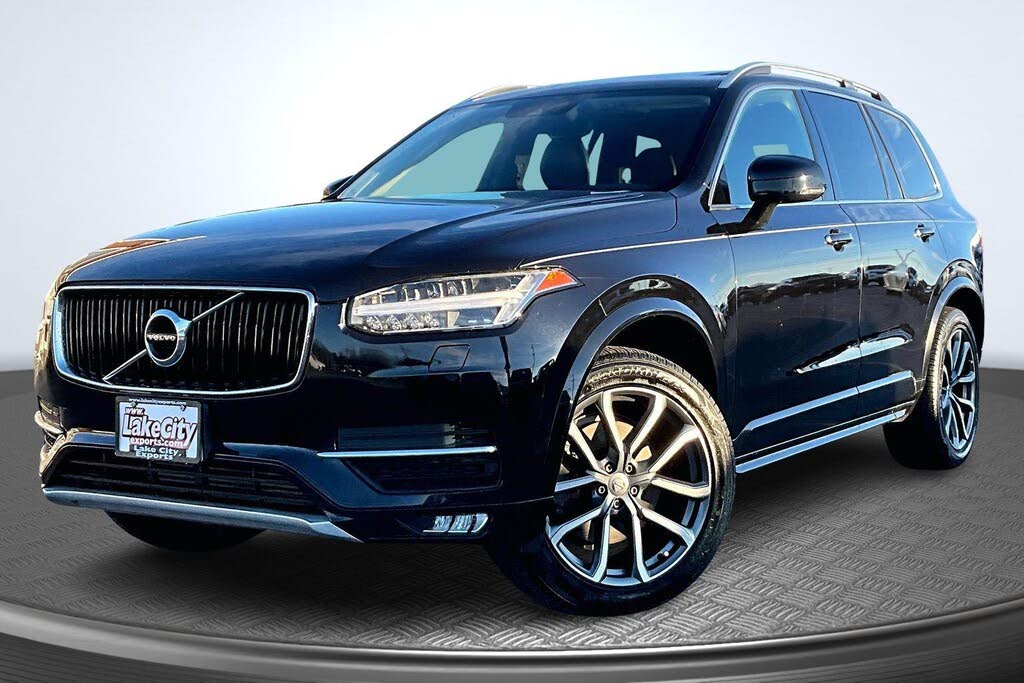 2016 Volvo XC90 T6 Momentum AWD