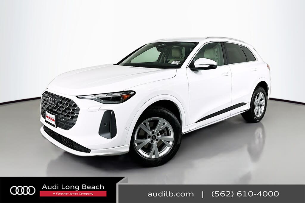 2025 Audi Q5 quattro Premium 40 TFSI