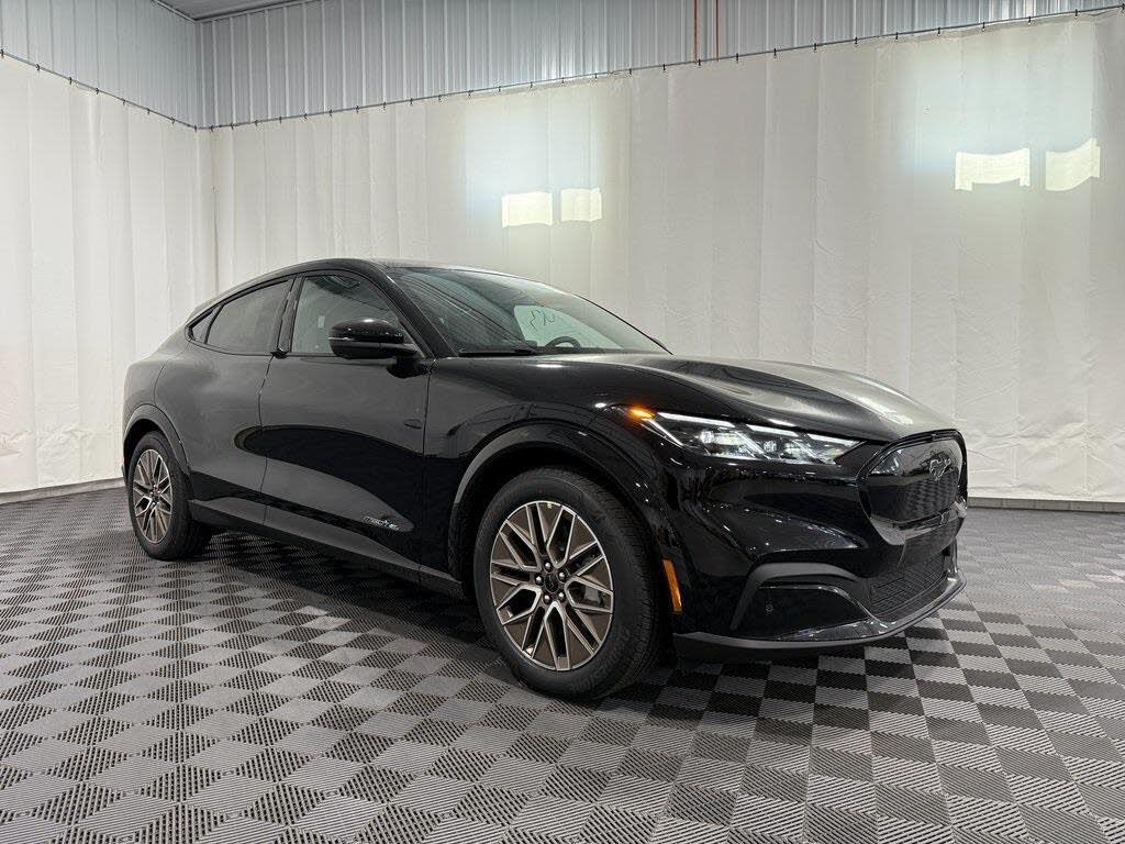 2025 Ford Mustang Mach-E Premium AWD