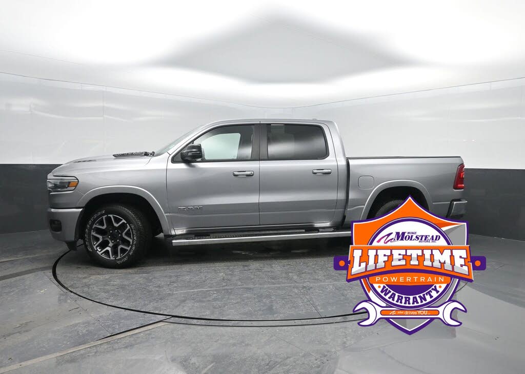 2025 RAM 1500 Laramie Crew Cab 4WD