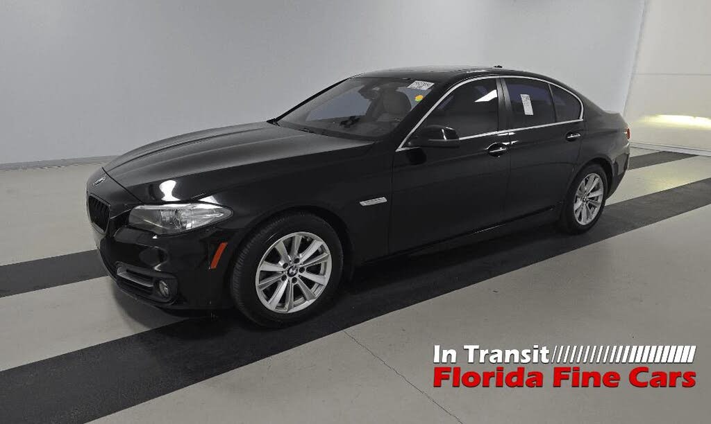 2016 BMW 5 Series 528i Sedan RWD