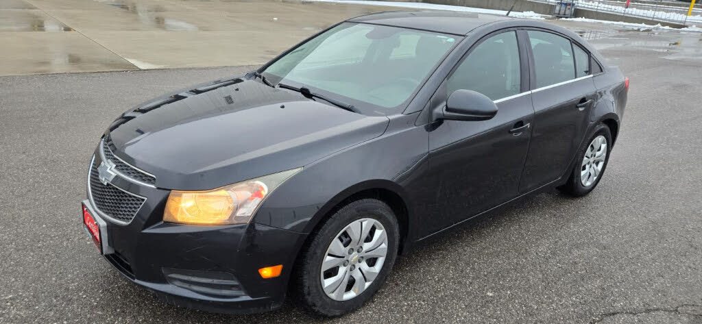 Chevrolet Cruze 1LT Sedan FWD 2014