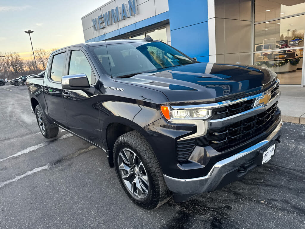 2024 Chevrolet Silverado 1500 LT Crew Cab 4WD