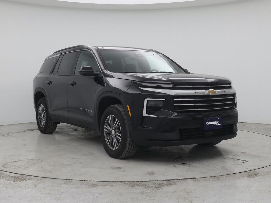 2025 Chevrolet Traverse LT FWD