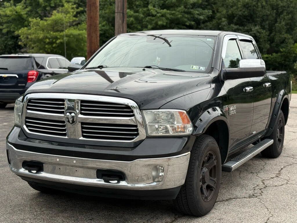 2013 RAM 1500 SLT Crew Cab 4WD