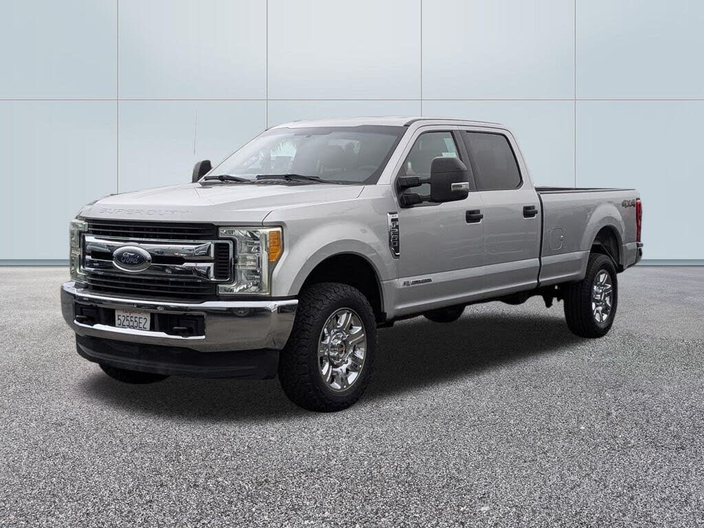 2017 Ford F-250 Super Duty XLT Crew Cab 4WD