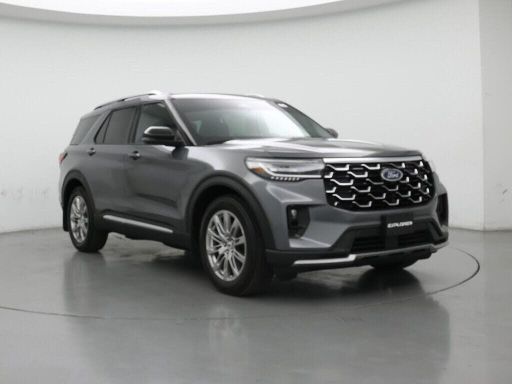 2025 Ford Explorer Platinum RWD