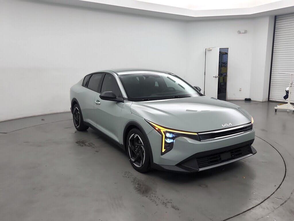 2025 Kia K4 EX FWD
