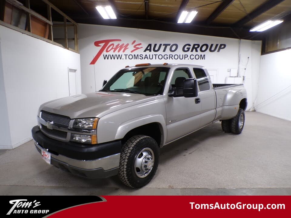 2004 Chevrolet Silverado 3500 LS Extended Cab LB DRW 4WD