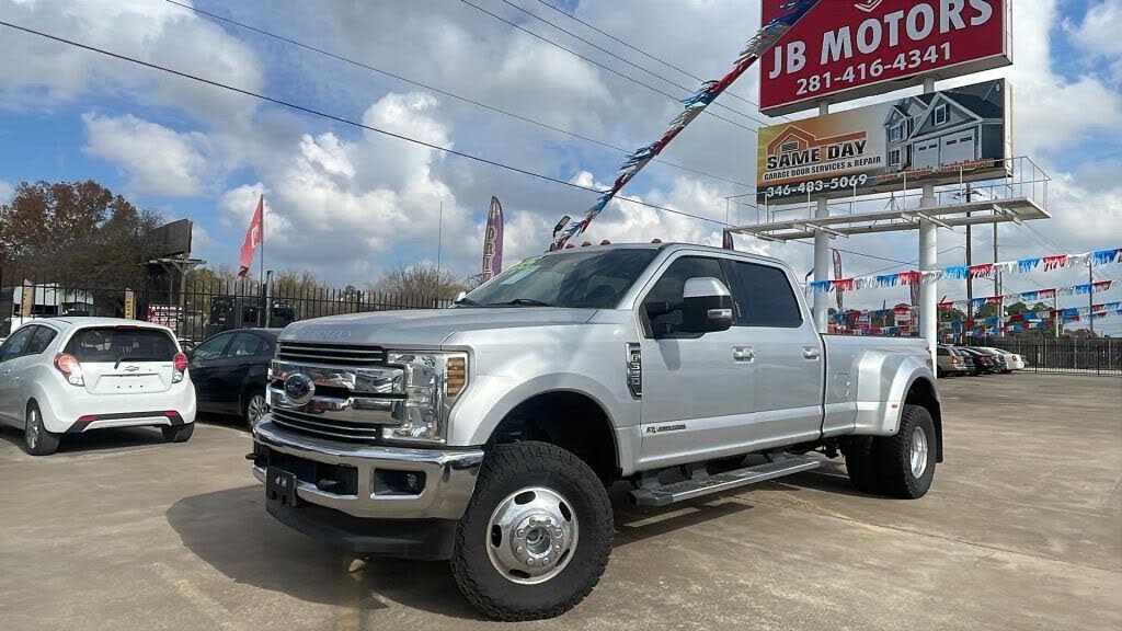 2019 Ford F-350 Super Duty Lariat Crew Cab LB DRW 4WD