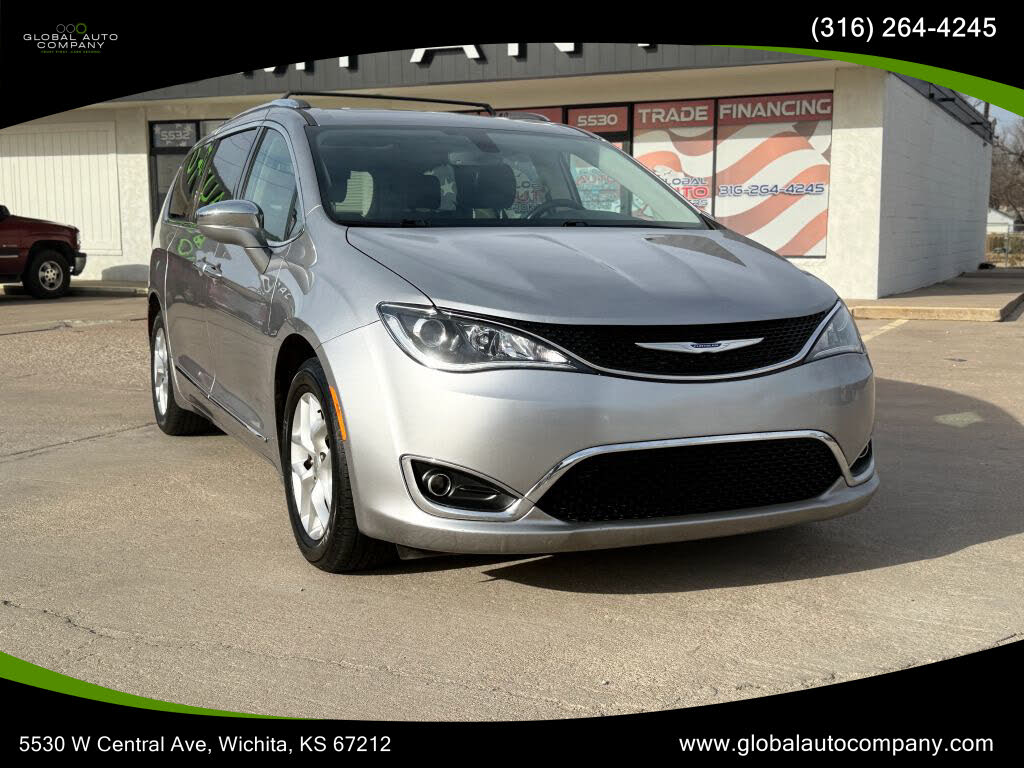 2020 Chrysler Pacifica Limited FWD