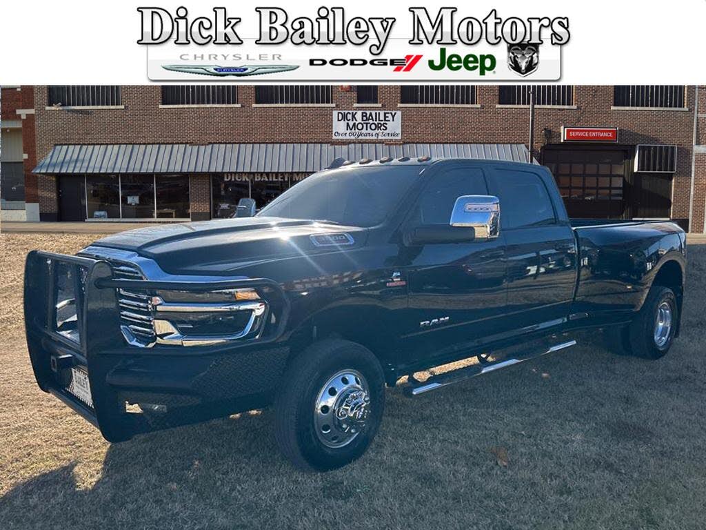 2025 RAM 3500 Laramie Crew Cab LB DRW 4WD