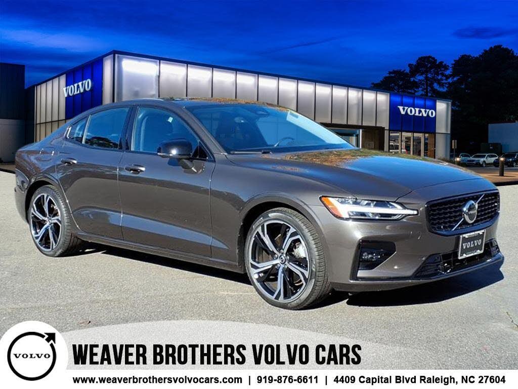 2025 Volvo S60 B5 Core AWD