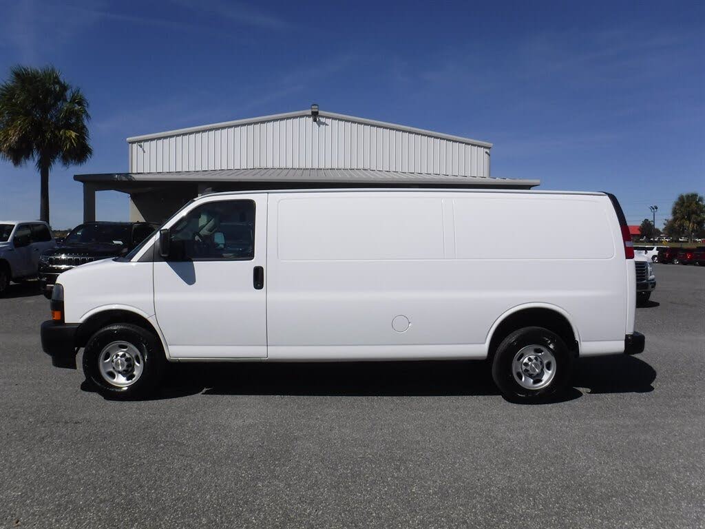 2022 Chevrolet Express Cargo 2500 Extended RWD