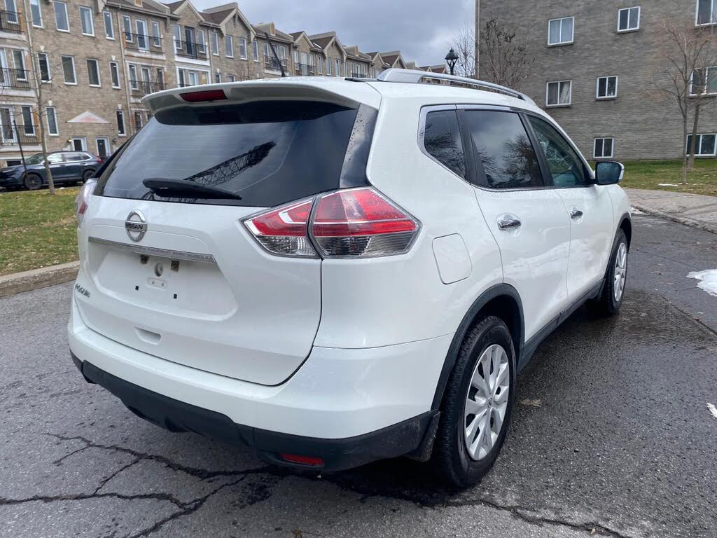 Nissan Rogue SV FWD 2016