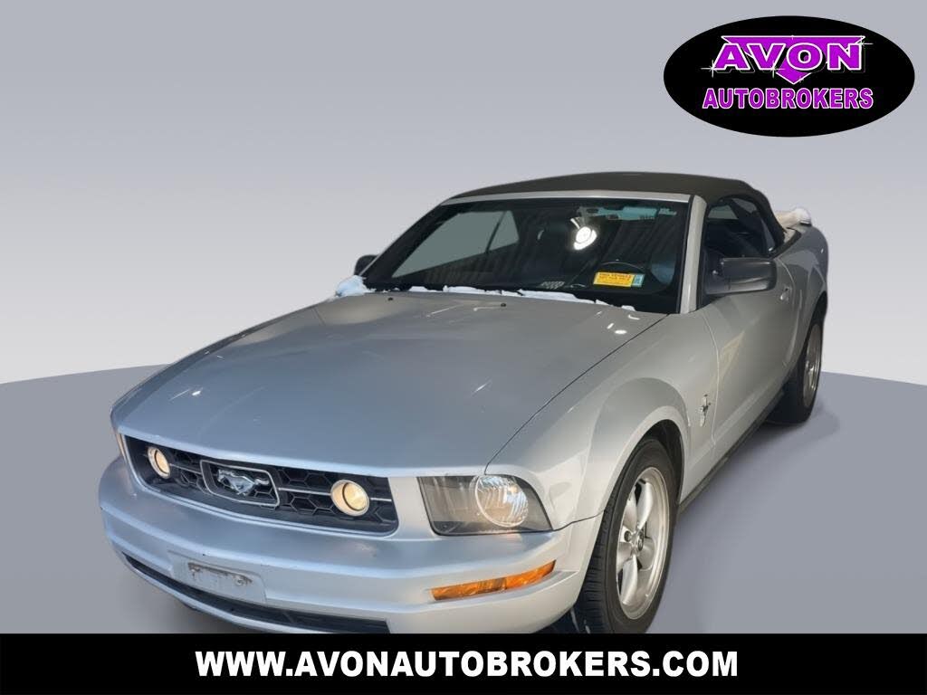 2007 Ford Mustang V6 Deluxe Convertible RWD
