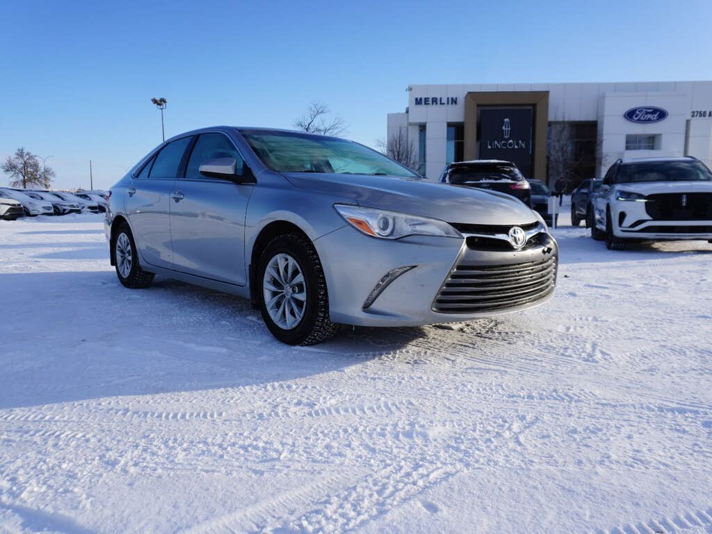 2017 Toyota Camry LE