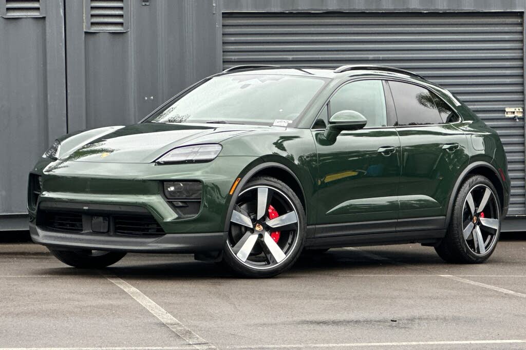 2025 Porsche Macan AWD