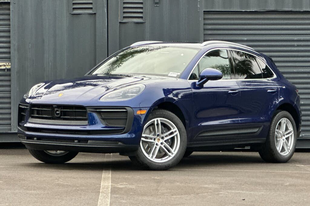 2026 Porsche Macan AWD