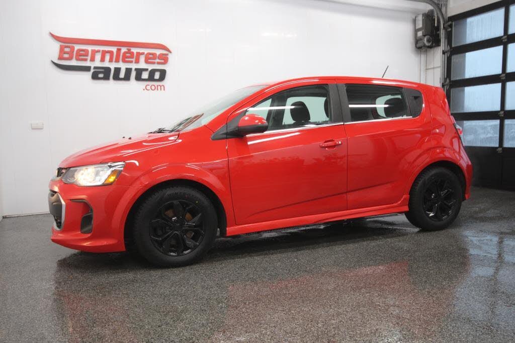 2018 Chevrolet Sonic LT Hatchback FWD