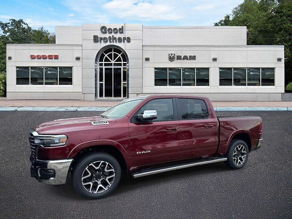 2026 RAM 1500 Laramie Crew Cab 4WD